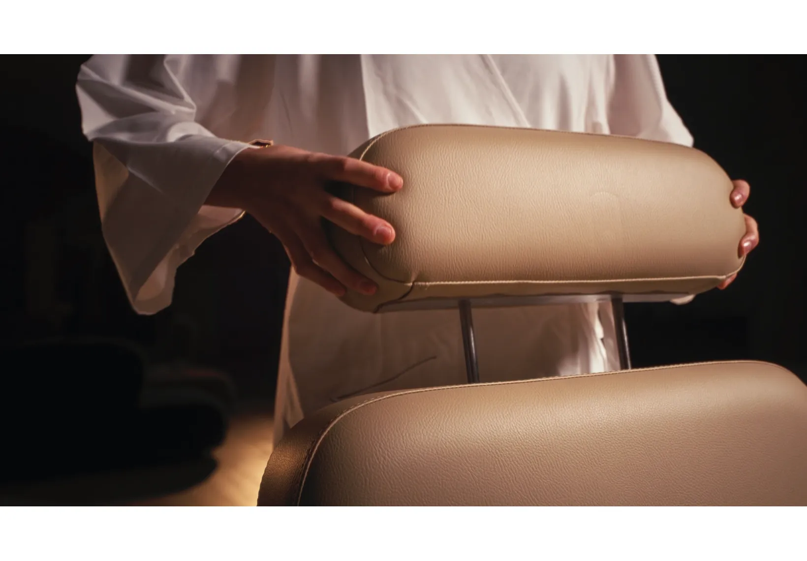 Divina Multifunctional Chair 