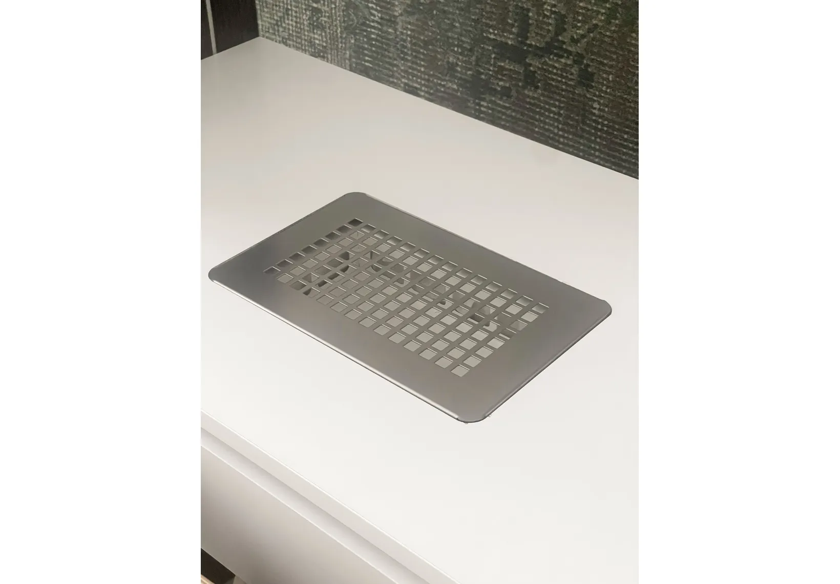 Aksa Beach Manicure Table 