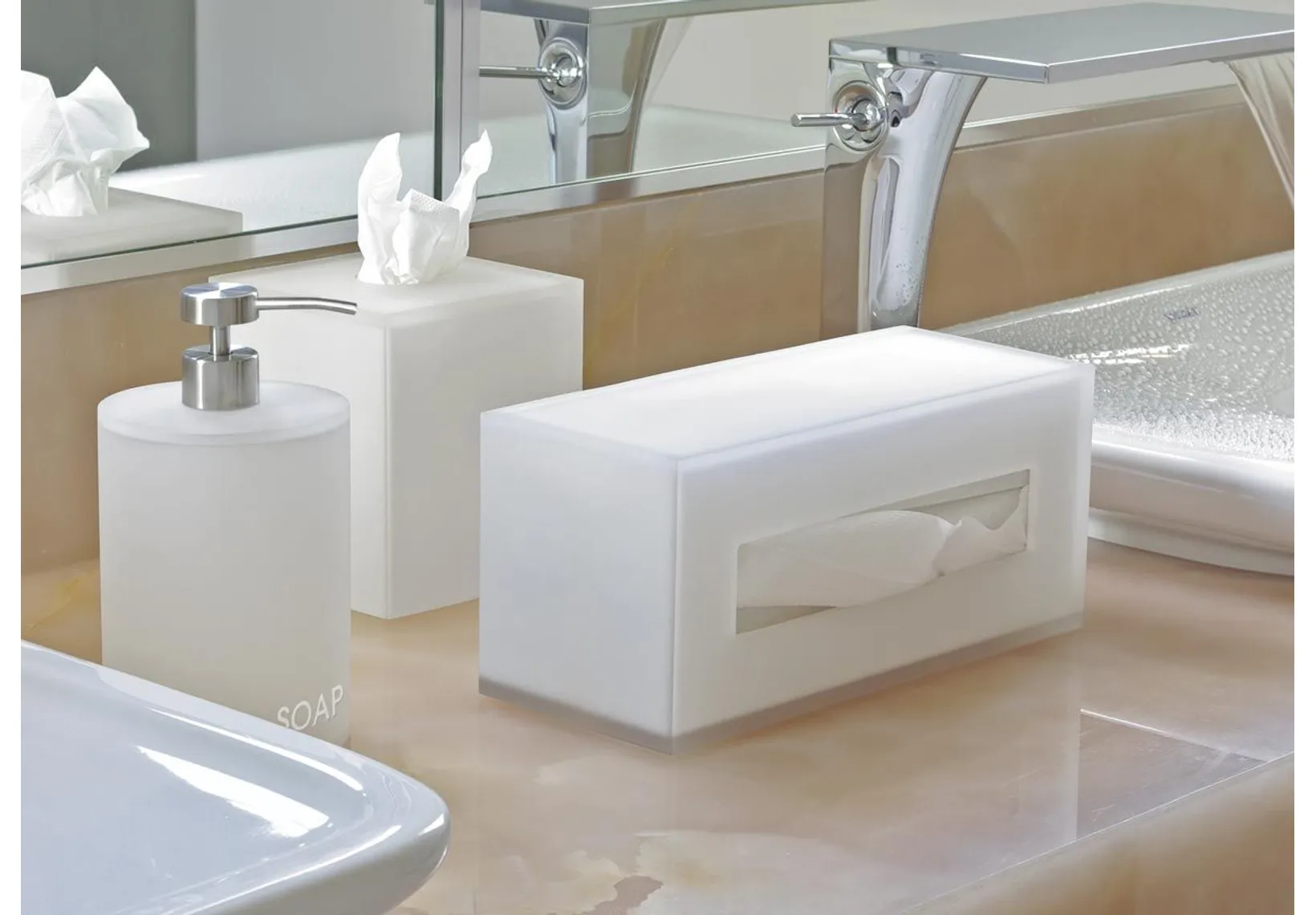 Nassau Tissue Box Holder 