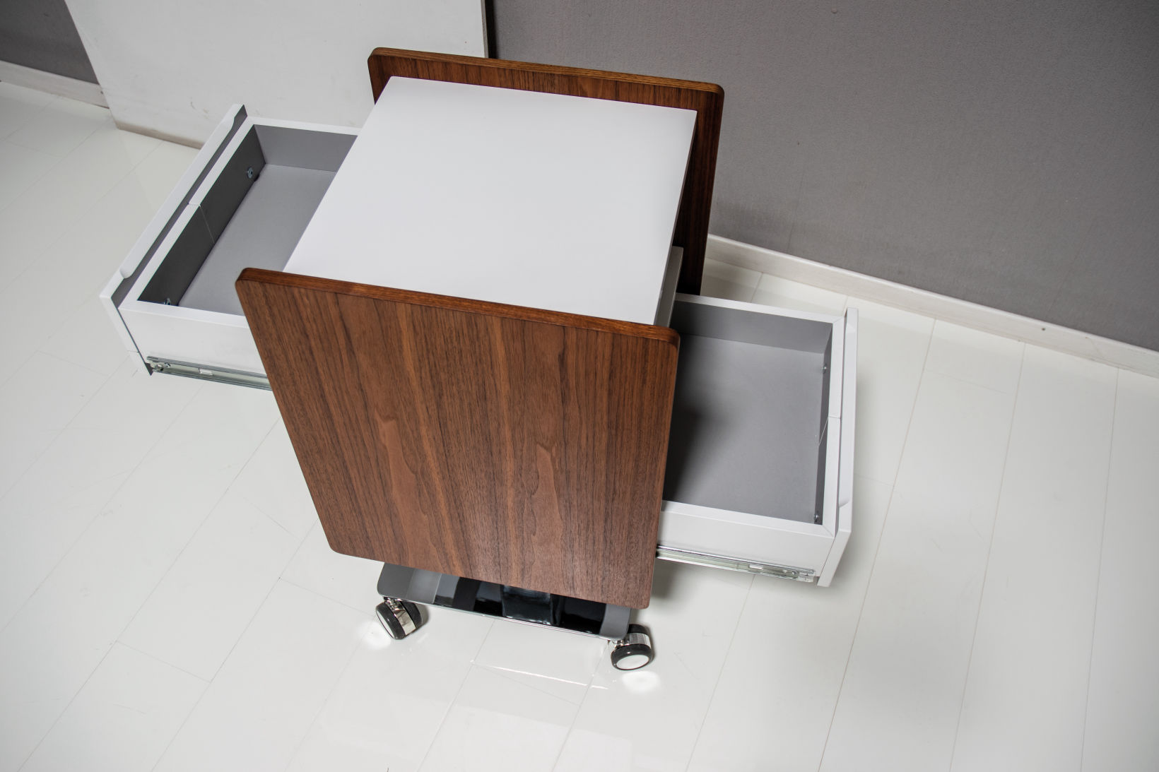 Cube Square Trolley 